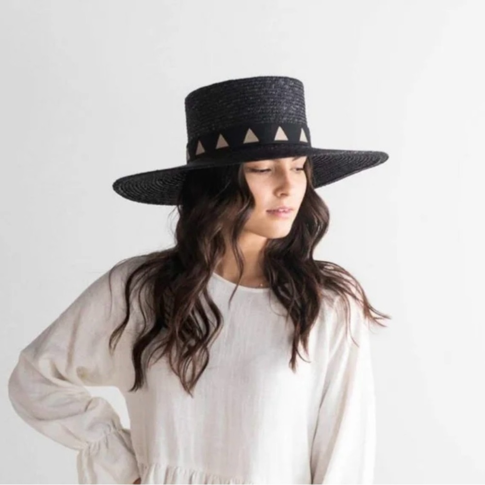 NWT 
GIGI PIP The Corey Medium Black Wide-Brimmed Hat
X-small 55